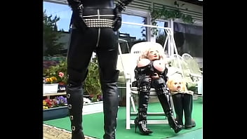 Preview 1 of Arabia Sexse Local - Roxina2006RubberDollOut010606.WMV