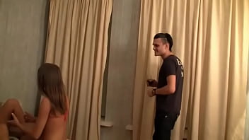 Preview 2 of Latinas Tetonas Gimiendose - Licking pussy part 1