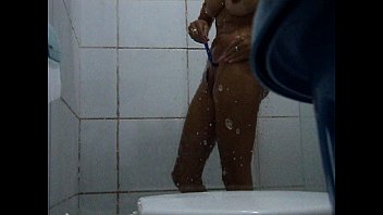 Preview 3 of Indian Au Tys - Spy cam-Girl Shower.AVI
