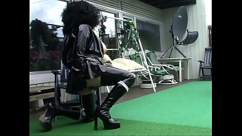 Preview 3 of Hot Sex Kaptan Amerika - Roxina2008HotLatinaGurlOut300408.WMV