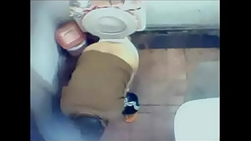 Preview 3 of Porn Germans Drinking Piss Orgy - ACHICANDO LA BOMBA