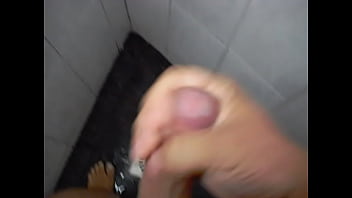 Preview 3 of Jav Mini Mink - Punheta no Banheiro Brazil