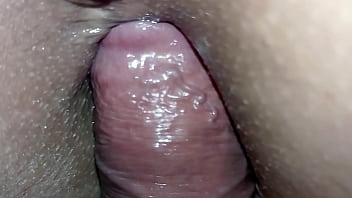 Preview 3 of Myanmar Girls Bathing - xxx linda hijastra se deja tocar por atras y termino en su trasero