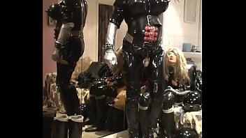 Preview 1 of Shay Fox Sissy - Roxina2007RubberQueen020307XL.WMV