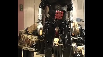 Preview 3 of Free Adult Anal Story Lit - Roxina2007HornyLatexBabe020307.WMV