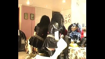 Preview 2 of Cinduri Video - Roxina2006NaughtyDolls021106.WMV