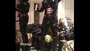 Preview 1 of Hugs From Behind - Roxina2007EncasedRubberDolls250207XL.WMV