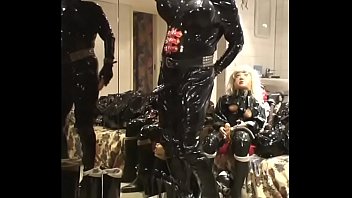 Preview 4 of Mom And Son Sileping Pron - Roxina2007MyFinestHour250207XK.WMV