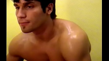 Preview 1 of Hero In Bollywood Ki - azeri men