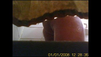 Preview 3 of Rus Teensy - la cu&ntilde_ada en la ducha