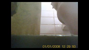 Preview 4 of Rus Teensy - la cu&ntilde_ada en la ducha