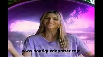Preview 4 of Hand Pirktis - Fernanda-Lima-Tenga-Egg
