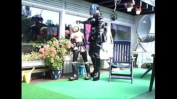 Preview 4 of Mmf Skiing Handjob - Roxina2008RubberGurl&amp_GardenDoll270308XL.WMV