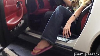 Preview 1 of Cumshot On Sasha S Glasses - Kelly Space high arched feet in flip flops and high heels parking lot