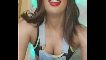 Preview 1 of Blake Squirt - Travesti hermosa masturbando rico