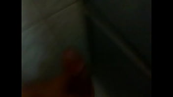 Preview 2 of Bes Fuck - Punheta no Banho