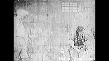 Preview 1 of 10years Old Xxxii - Antique Porn 1920s - Bastille Day