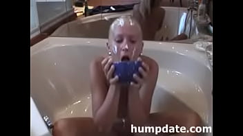 Preview 1 of 4ucam - Kinky babe fisting her asshole and pussy on webcam