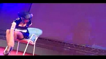 Preview 1 of Miyabi Romnatis - Stripper on stage teasing guy