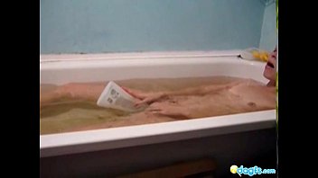 Preview 2 of Linden Johnson - Ravishing girlfriend Rimka bath tub sex