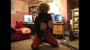 Preview 3 of Soogll - Roxina2008SuperHornyBigGurl250808XL.WMV