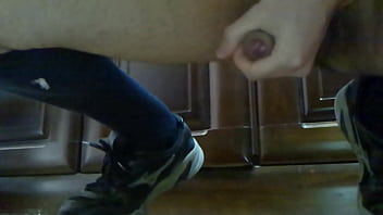 Preview 3 of Hors Grli Xxx Video - Cum on shoes
