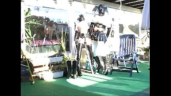 Preview 2 of Thight Thai - Roxina2007DomAndSubDollInGarden171007.WMV