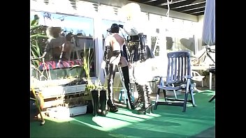 Preview 4 of Dasi Boy Sex Dasi Anty - Roxina2007WorshipRubberSlave171007.WMV