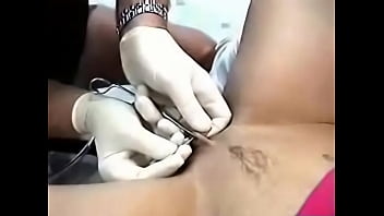 Preview 2 of On Famli - pircing na xana