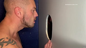 Preview 1 of Xvideo 16 17 - Glory hole threesome
