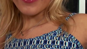 Preview 1 of Brazzres Xxx Video Dikhaye - Teenage virgin Davia Belonozko a Russian-born slut with smooth pussy