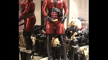 Preview 2 of Latina Pervcity - Roxina2007RedZentaiGurlBlackCock270207XL.WMV