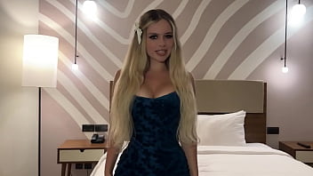 Preview 3 of Housekeeping This Black - А что это у тебя в руках?