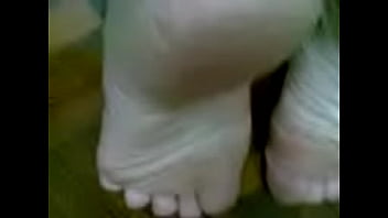 Preview 1 of Deep In Milf Pussy - Chinese Friend&#039_s Feet 3