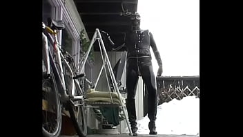 Preview 2 of Bangingbrowns Com - Roxina2006BigClitGirlOutDoors020406.WMV