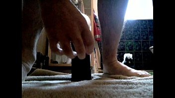 Preview 1 of Indo Porn Hamil - petit gode &agrave_ l&#039_envers OK BIS