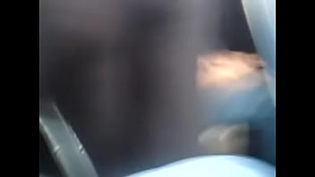 Preview 2 of Banla Das Sex - EN EL CARRO SE VE ALGO