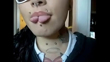 Preview 3 of Dad Crush 13 Years Old Girl - Gespaltene Zunge - Piercings &amp_ Tattoos!