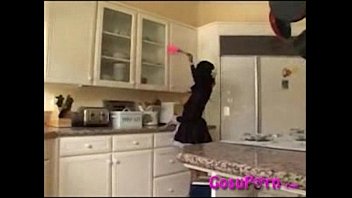 Preview 1 of Seal Broken Sex Videos - Hot columbian girl wants a dick - gosuporn.com