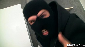 Preview 2 of Free Hand Cum On Shave Pussy6 - Horny guy bags cute fatty