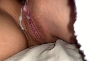 Preview 3 of New Bang Broz - I CUM ON HER PUSSY AND SHE DOESN&#039_T REALIZE IT