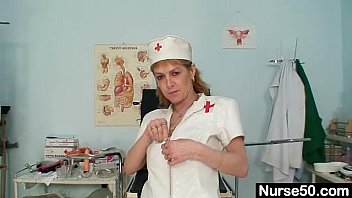 Preview 1 of Tintin Brass - Skinny milf Nora opens pussy with speculum spreader