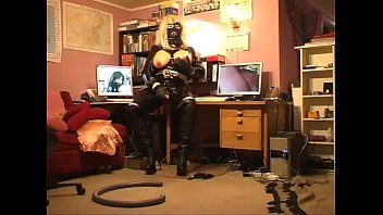 Preview 4 of Rabe And Fuck - Roxina2008BizarreBondageGurlCum04108XXL.WMV