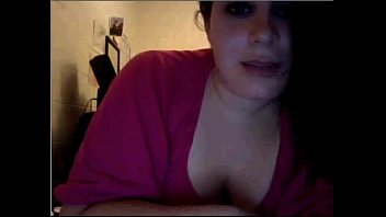 Preview 2 of Caseros Babahoyo - rileyxlove 20 yr old sexy chubby hottie showing boobs &amp_ pussy on cam-1