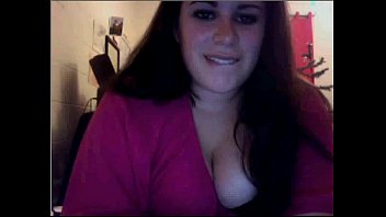 Preview 1 of Caseros Babahoyo - rileyxlove 20 yr old sexy chubby hottie showing boobs &amp_ pussy on cam-1