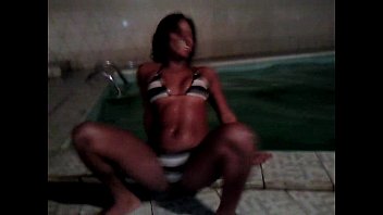 Preview 2 of Anonymous Public Bang - Novinha putona dan&ccedil_ando funk..