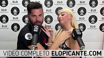 Preview 2 of Sex Imrge - LORE SOFIA JUEGA AL PIEDRA PAPEL O TIJERA CON ELO PICANTE