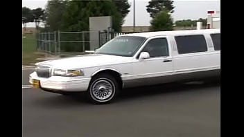 Preview 1 of Young Fuck Pakistan - Nina Roberts fucks in limo