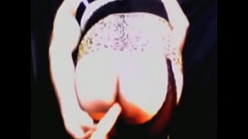Preview 3 of Long Haired Slut - Mi pel&iacute_cula20