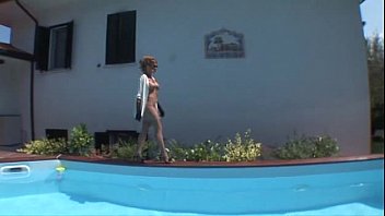 Preview 1 of Granyy Creampie - Nadia Macr&igrave_ fucks two cocks